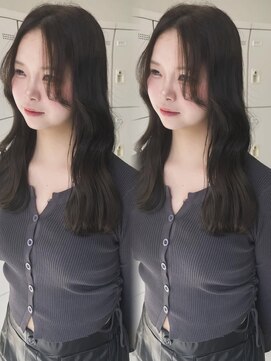 ジゼル(GiseL) オリーブ 顔まわり ロング グレージュ