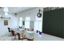 ボー(Beaux arts)の雰囲気（窓越しに自然や四季を感じる田園風景で心が癒されます）