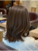 アッシュブラウン×ミディアムレイヤー