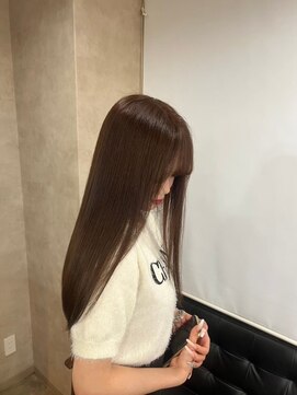 リエンスクレア(RIENS xrea) ミルクブラウン × 川田 那々海