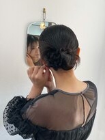 オンカン(onkan)&nbsp;タイトアレンジ/お呼ばれヘア/カチモリ/成人式ヘア