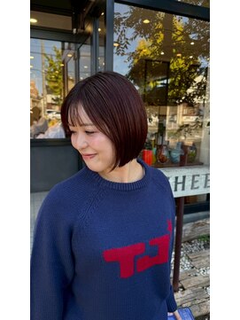 シフト(SHEEFT) 透明感チェリーブラウン×ショートボブシースルーバング20代