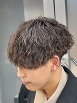 オーバル ジングウマエ(OVARL jingumae) 縦落ちパーマツイストスパイラルシャドウパーマ
