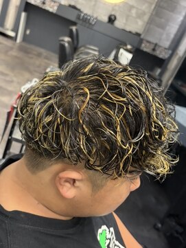 フランクスバーバーリベラルド 横浜(FRANK'S BARBER LIBERALD) メンズメンズカットブリーチパーマR