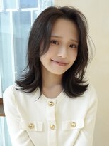 ザック ヴィ(ZACC vie) 小顔に魅せる外ハネミディアムレイヤー
