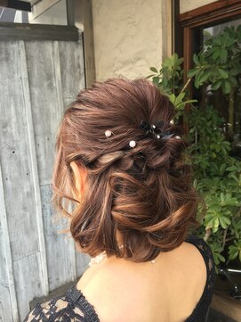 シークヘアー(Chic hair) ふわふわボブアレンジ