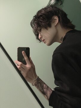 シン(syn) ミディアムウルフ