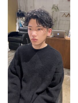 コンビネーション(combination) 流行メンズパーマ波巻きスパイラルパーマ