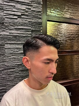 プレミアムバーバー 表参道店(PREMIUM BARBER produce by HIRO GINZA) クラシック風フェード