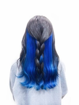 ホワイト 梅田(white) *インナー*高彩度ブルー