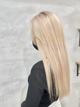 ロア 福岡天神本店(LORE) ホワイトブロンド◎natsu