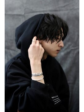 ラクーントウキョウ(RACCOON.TOKYO) スパイラル/ツイスパ/ニュアンス/センターパート/ミディアム