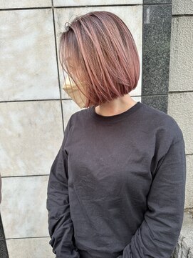 ビビッド(vivid) ピンクベージュコンパクトボブかきあげスタイリング