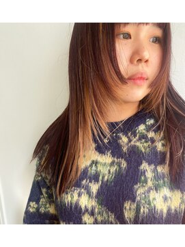 ヘーゼル 博多(HAZEL.) 顔まわりレイヤー/暖色カラー/インナーカラー