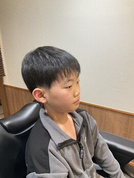 21サロンザバーバー 横浜そごう店(21_salon The BARBER)の写真/骨格・髪質・クセを見極め、ファッションやライフスタイルに溶け込む似合わせカットをご提案*[横浜駅/横浜]