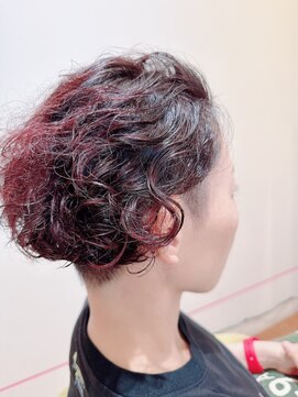 イコル(ikoru) 前下がりショートボブ/モーブ系カラー/パーマスタイル/代官山