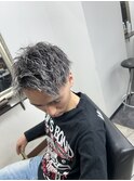 存在感抜群ホワイトメッシュツイストパーマ