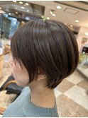 ショートボブ