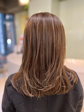 モア 下通店(MORE) ナチュラルハイライト