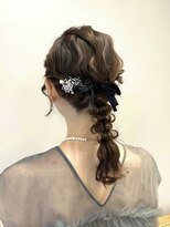 ハッチ(HACCH) ミディアムでも◎ふんわり編みおろしスタイル