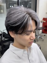 テンバイリップスヘアー(TEN by LIPPS hair)&nbsp;人気1位ホワイトシルバーアウターカラーセンターパート