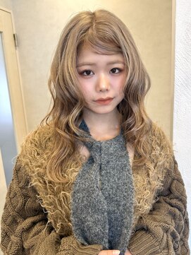 リタ(Lita.) くすみベージュ　ブリーチカラー　ベージュメイク