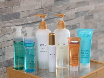 ヘアサロン イロドリ(hair salon irodori)の写真/豊富な種類のシャンプーから髪質に合わせてご案内◎ダメージヘアも憧れのツヤ髪へ導きます！★
