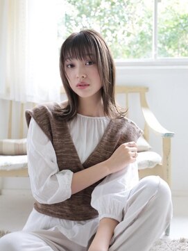 リア(Li'a by neolive) 外ハネミディアム