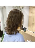 前上がり韓国風レイヤー×柔らかベージュ