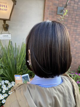 ヨナサン(Yona Saint) サラ艶ボブ