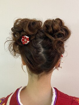 ギャロップヘアー 成人式ヘア☆ツインゆるふわお団子ヘア