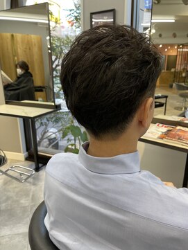 カーサ バイ ハミュウ たまプラーザ(CASA by Humium) 30代40代メンズ刈り上げビジカジ短髪ワイルド