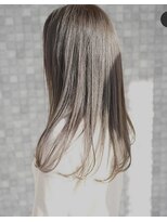 ルーブ(Roove)&nbsp;王道ロング×スモーキーベージュ