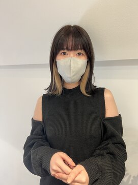 トレス(TRESS) インナーカラー　イヤリングカラー　外ハネボブ