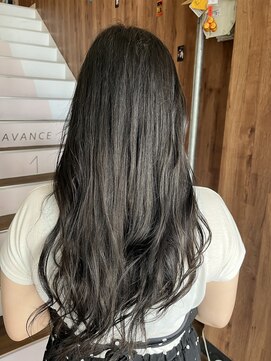 アヴァンス 天王寺店(AVANCE.) カーキベージュ×透明感