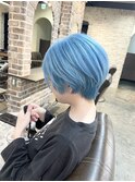 ショートの水色カラー