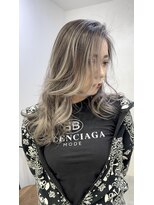 ジゼル(gisele)&nbsp;(小山)コントラストバレイヤージュ