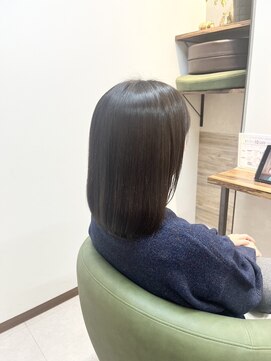 シンシア(CYNTHiA) 艶ミディアッシュ