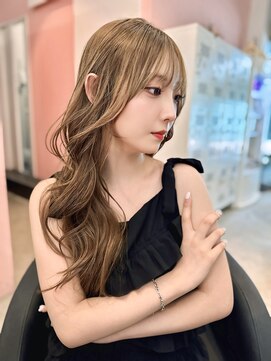 クム(kumu) レイヤーカットロング/ 前髪/顔周りカット/栄/名古屋/シースルー