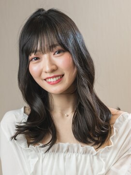 レヴィア(REVIA) おとなレイヤースタイルミディアム髪質改善