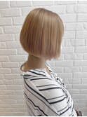 レイヤーボブボブレイヤーカットブロンドカラー切りっぱなしボブ