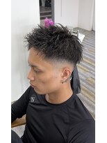 アフューズバイストゥー(Vfuse by StueW) ソフトツイストパーマ×スキンフェード