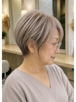 アッシュ 白楽店(Ash) 上品ハイライトショート
