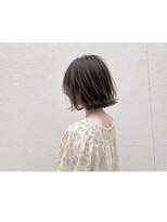 エトル(etole) オリーブカラー/タッセルボブ/切りっぱなしボブ/くびれボブ