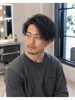 MEN's Baguz MEN'Sカット/ MEN'Sパーマ/ MEN'Sカラー 黒髪強めウェーブ大人センターパート