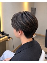 ノーマ(no-ma)&nbsp;【センターパート】直毛・毛流れが出にくい方に