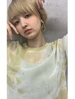 ノルン バイ シェリッシュ(Norn by sheriche)&nbsp;ホワイトベージュ×ショートボブ