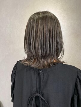 ブロッサム 東久留米店(Blossom) 大人可愛いひし形レイヤーカットモカベージュ