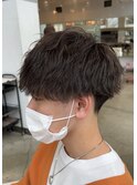 波巻きスパイラルパーマ ツーブロック マッシュ 骨格補正