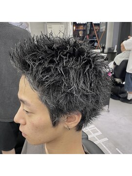 ダムディートウキョウ 北千住店(DAMDEE TOKYO) スパイキーショート